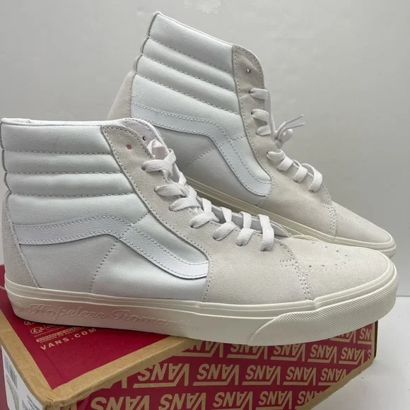 Vans Men’s Sk8-Hi
Secret Lover True White
VN000BW7W00 Sneakers - Picture 5 of 16